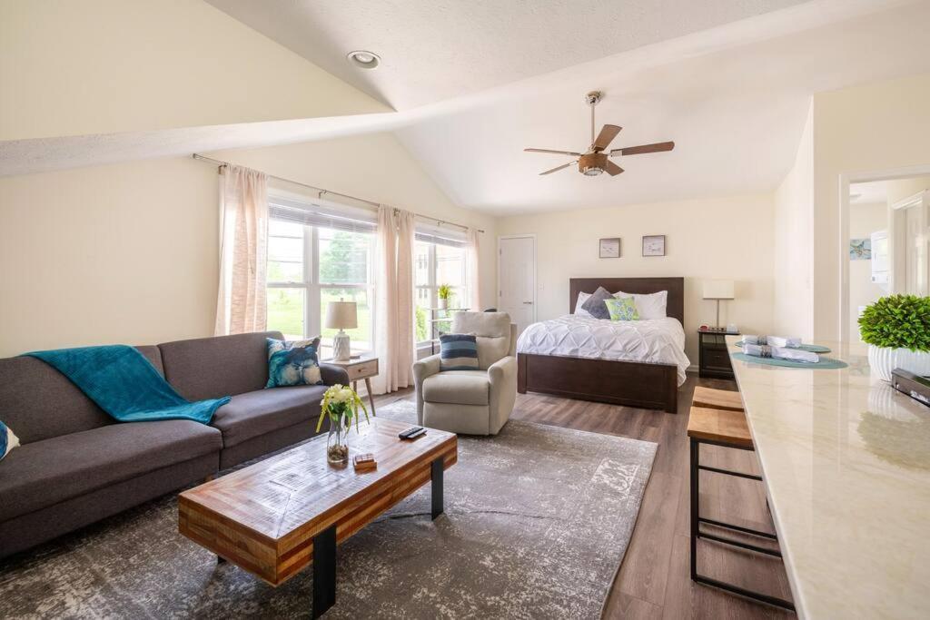 Studio Suite 5 Minutes To Downtown Indianapolis Exteriör bild