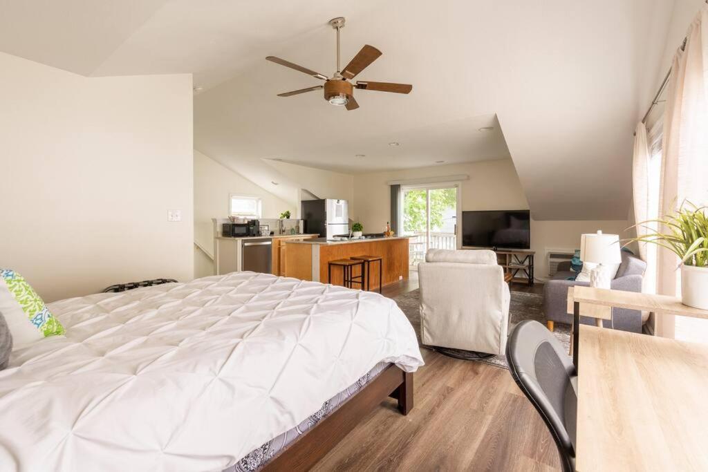Studio Suite 5 Minutes To Downtown Indianapolis Exteriör bild