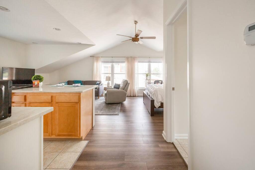 Studio Suite 5 Minutes To Downtown Indianapolis Exteriör bild